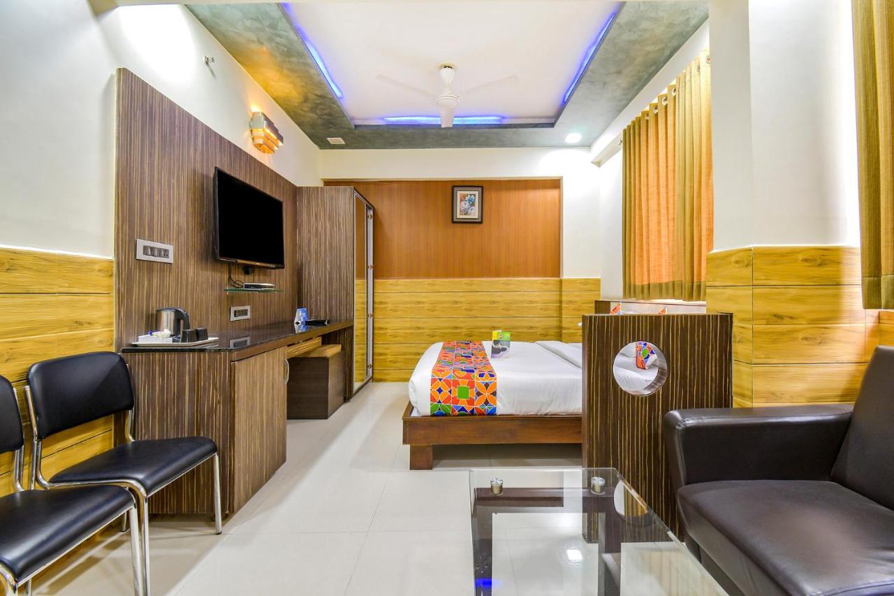 Fabhotel Kohinoor Plaza อาเมดาบัด ภายนอก รูปภาพ