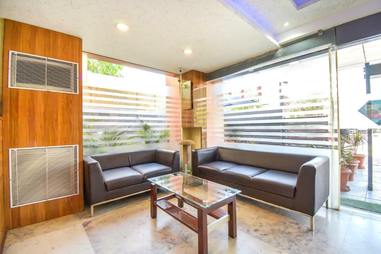 Fabhotel Kohinoor Plaza อาเมดาบัด ภายนอก รูปภาพ